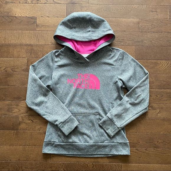 ✨50% OFF✨ The North Face Hoodie - Picture 3 of 11